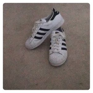 adidas superstar sneaker